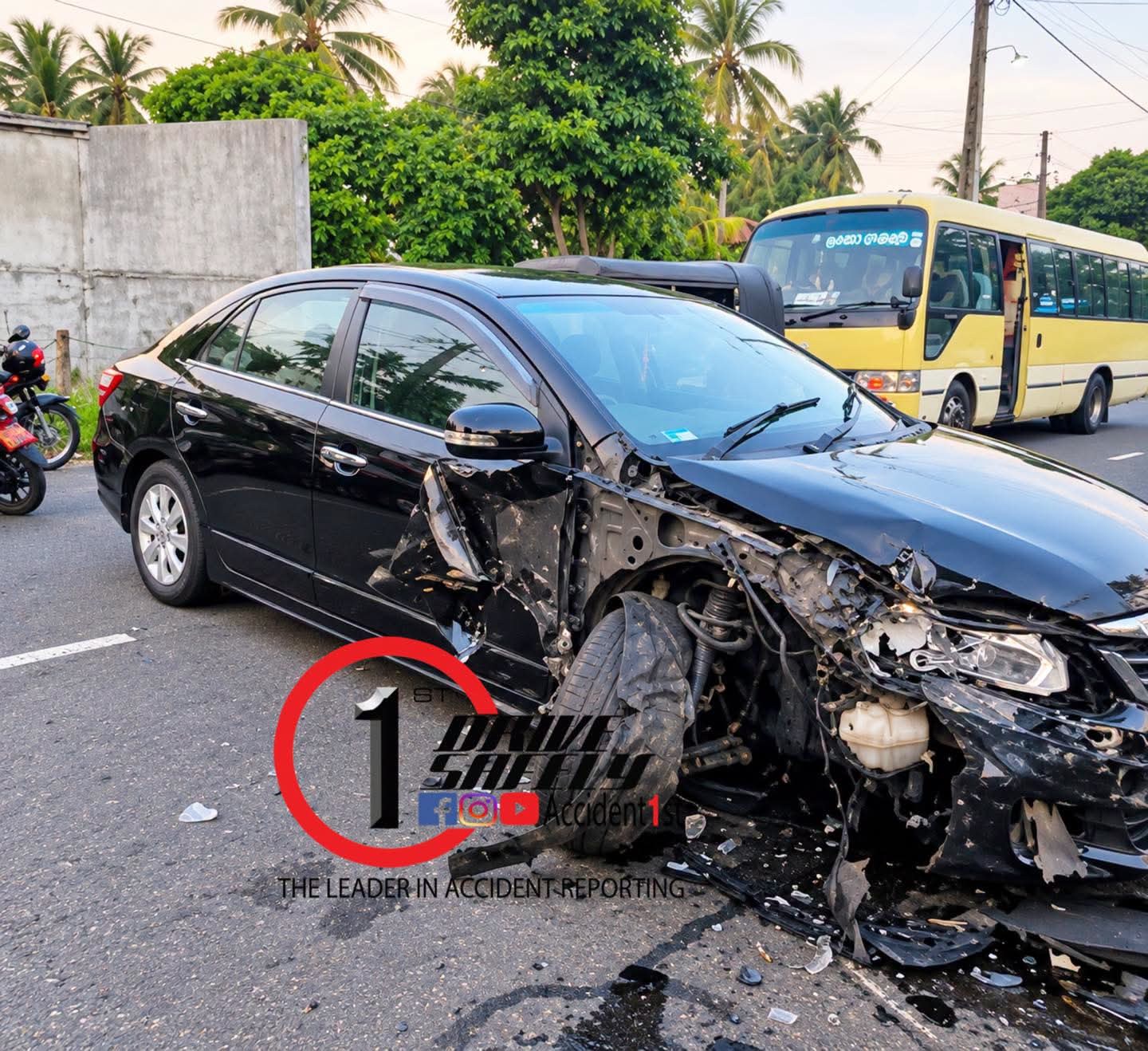 Two cars collide head-on in Talpitiya, Wadduwa