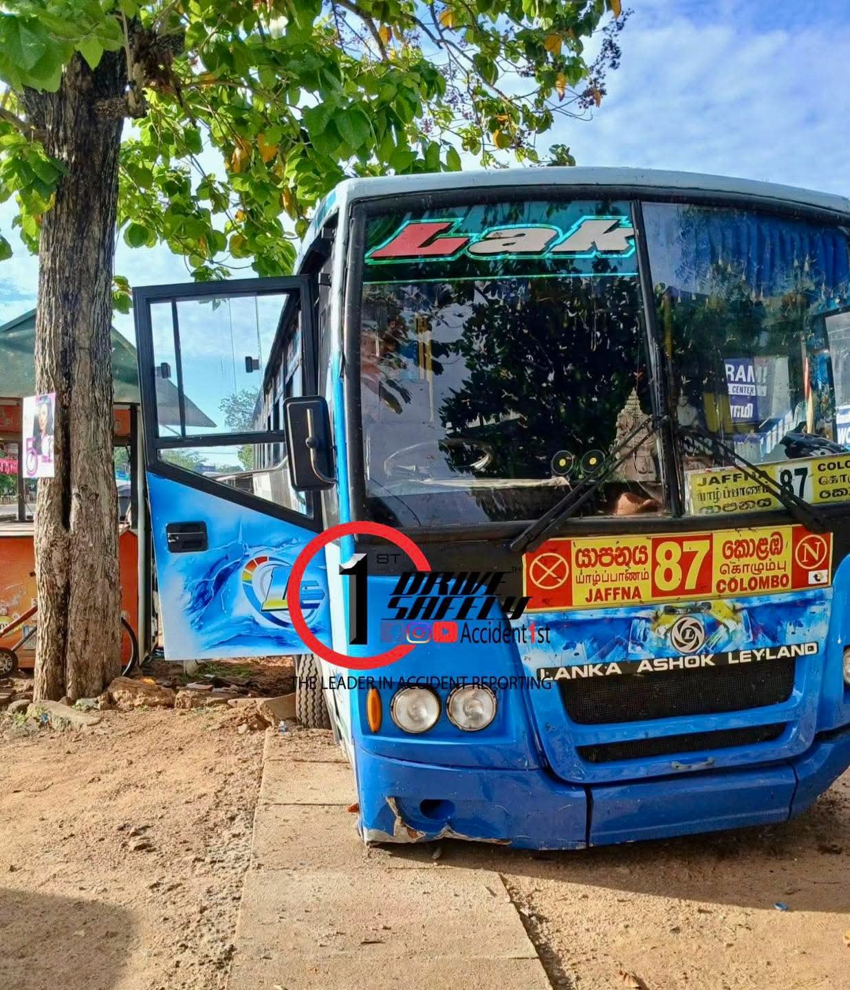 Colombo-Jaffna Luxury Bus Avoids Major Disaster After Front Tyre Blowout Near Kilinochchi Hospital on A9 Road