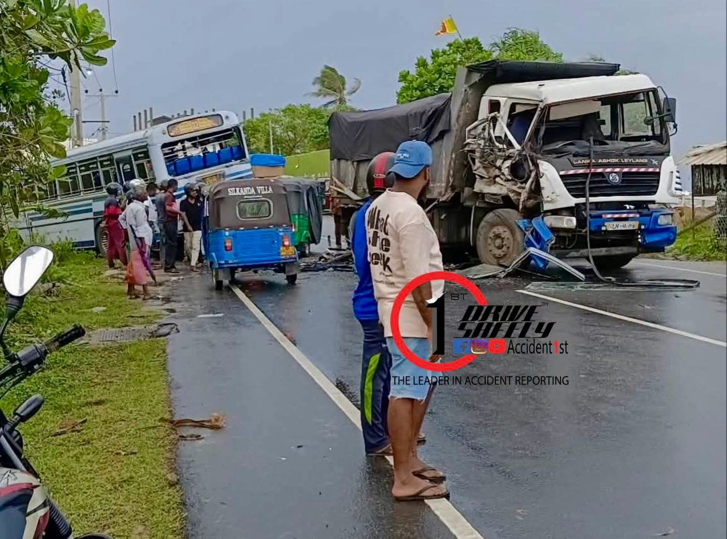Private Bus and Tipper Truck in Severe Head-on Collision Along Galle Road in Kataluwa Causing Heavy Damage