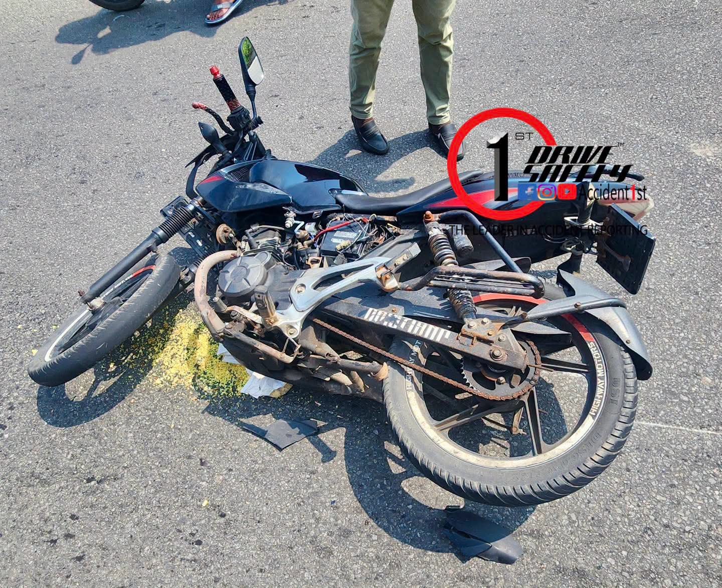 Motorcycle Collides with SUV in Koralawela After Sudden Lorry Lane Cut: Rider Hospitalized with Minor Injuries